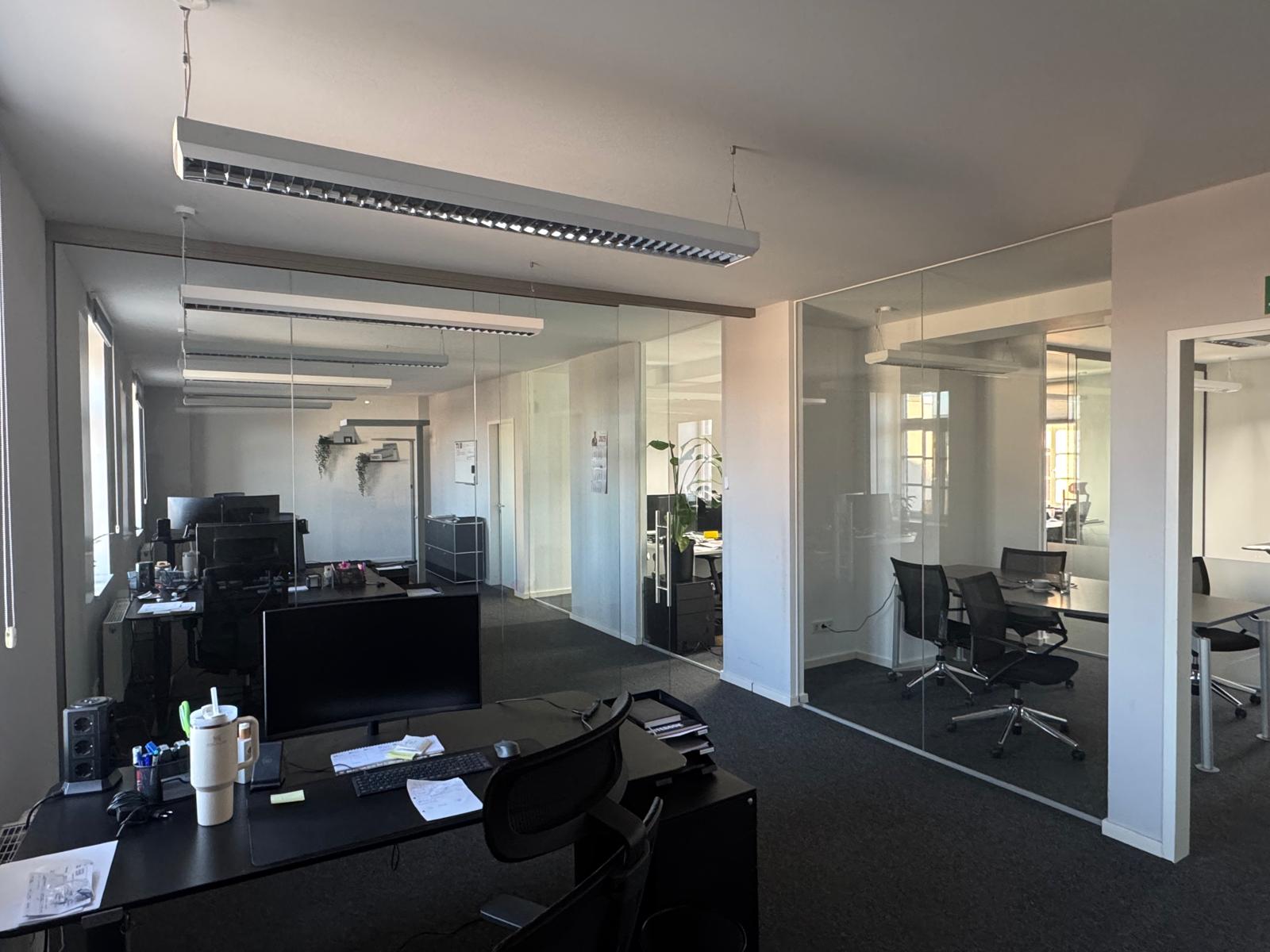 Bürotrennwand 5