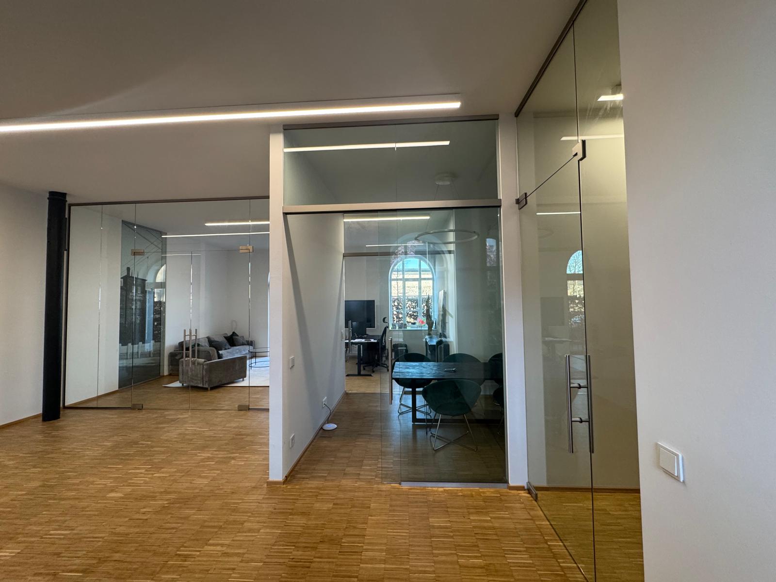 Bürotrennwand 9